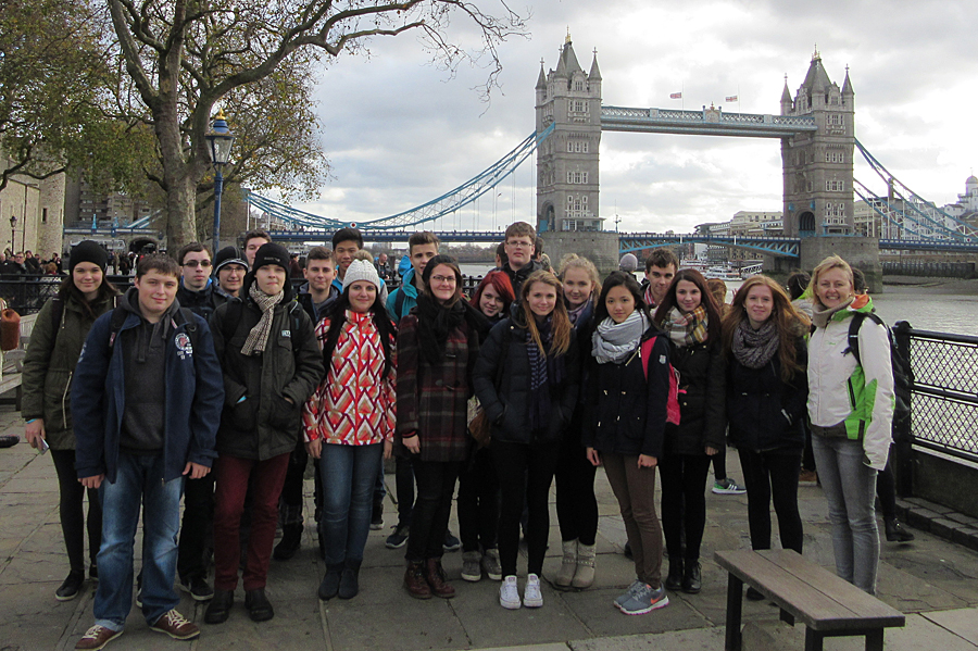 16 G Domažlice - Tower Bridge